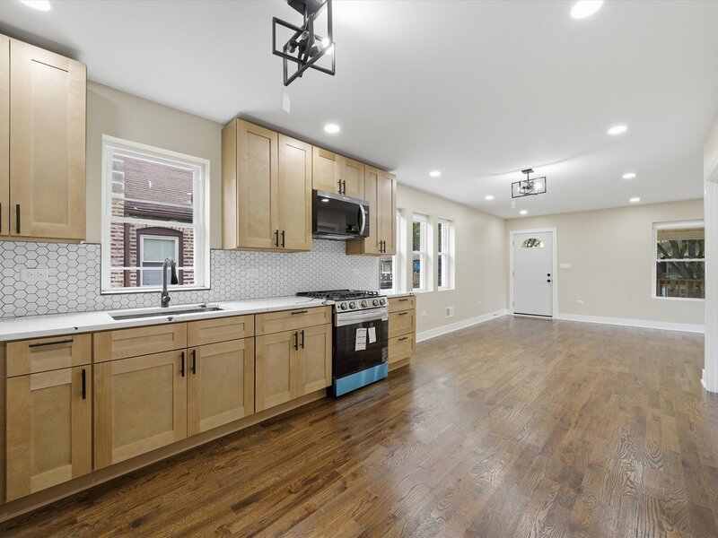 8817 S Parnell Avenue Chicago IL 60620