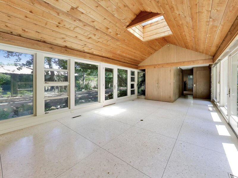 42 Woodley Road Winnetka IL 60093