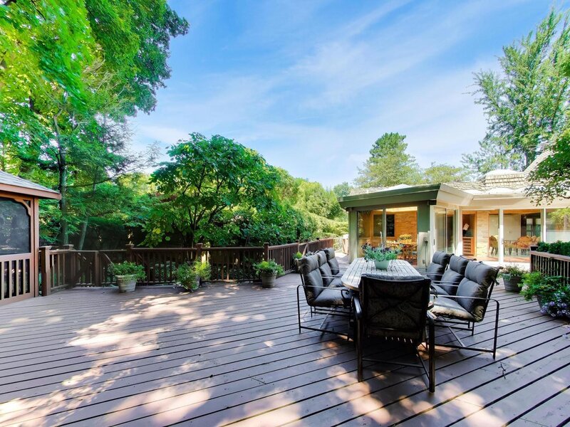 42 Woodley Road Winnetka IL 60093