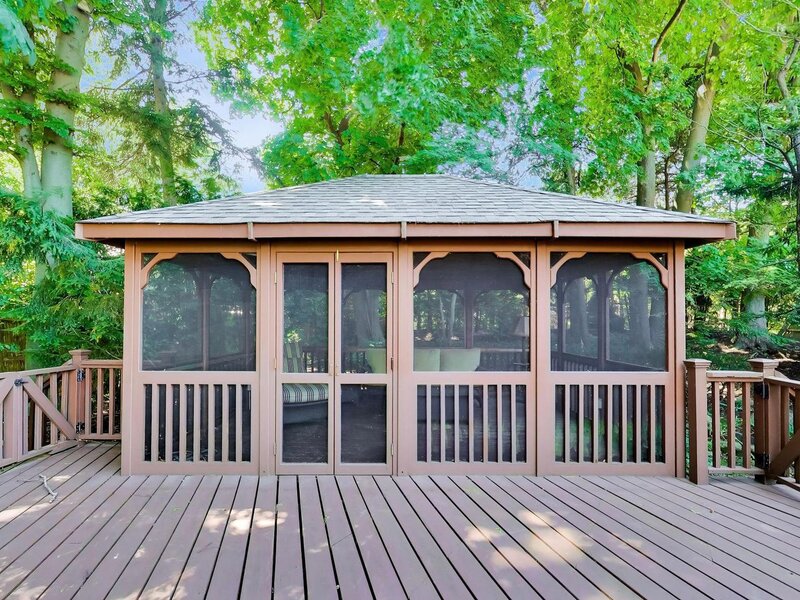 42 Woodley Road Winnetka IL 60093