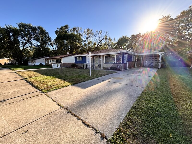385 166th Street Calumet City IL 60409