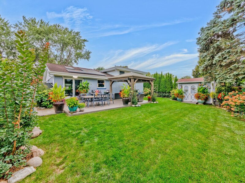 760 Madelyn Drive Des Plaines IL 60016