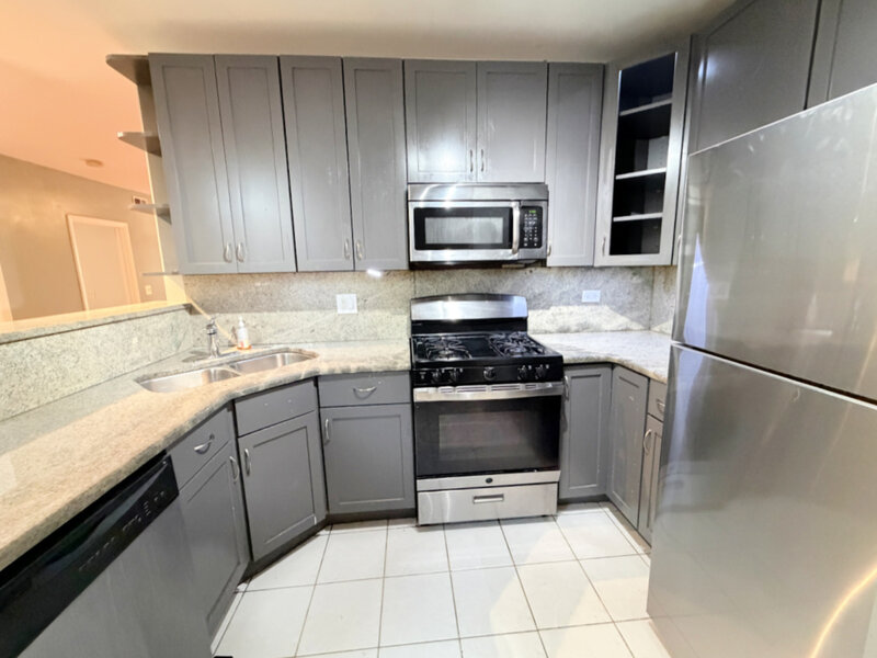 2222 W Rosemont Avenue Chicago IL 60659