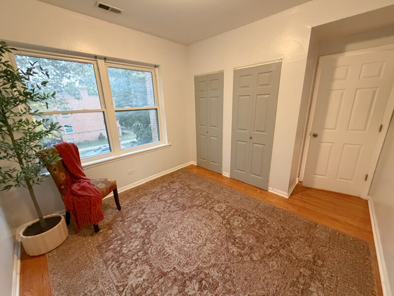 2222 W Rosemont Avenue Chicago IL 60659