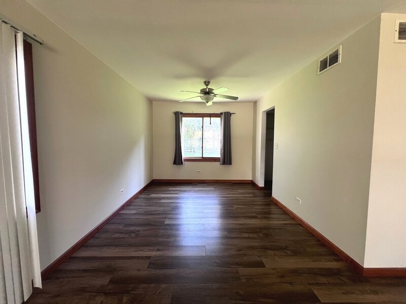 1393 Westport Ridge Crystal Lake IL 60014