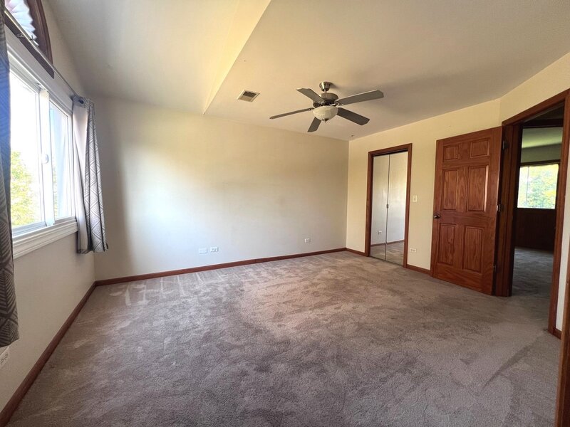 1393 Westport Ridge Crystal Lake IL 60014