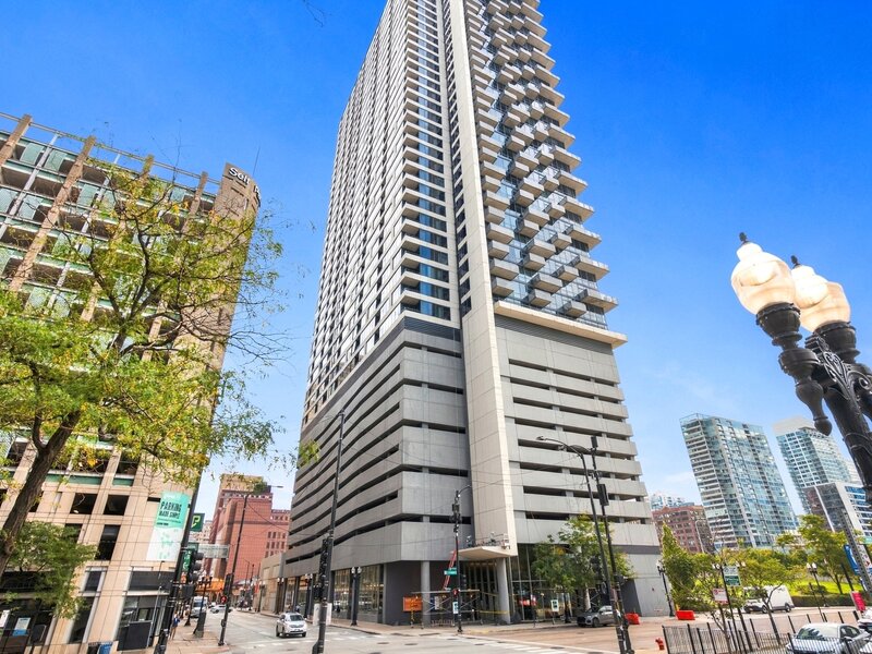 235 W Van Buren Street Chicago IL 60605