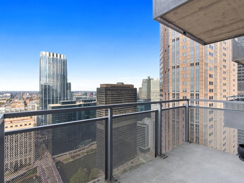 235 W Van Buren Street Chicago IL 60605