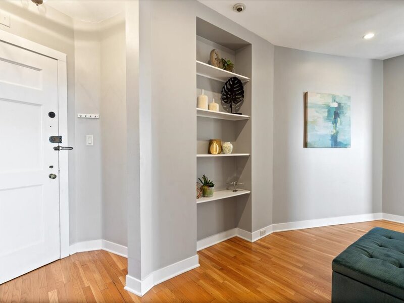 2000 N Lincoln Park West Chicago IL 60614