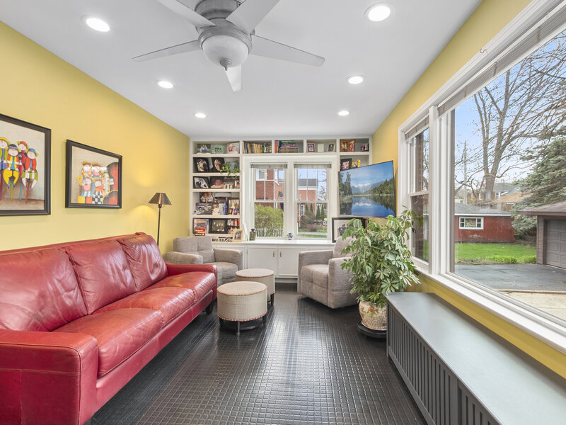 10024 S Leavitt Street Chicago IL 60643