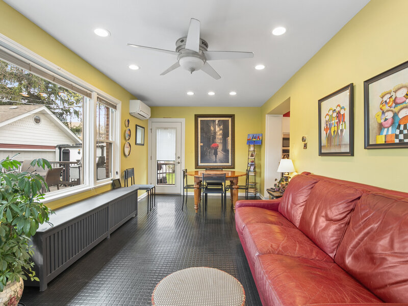 10024 S Leavitt Street Chicago IL 60643