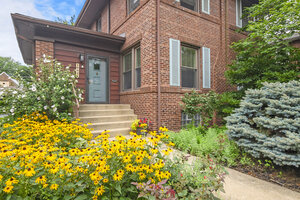 Photo of 10024 S Leavitt Street Chicago IL 60643