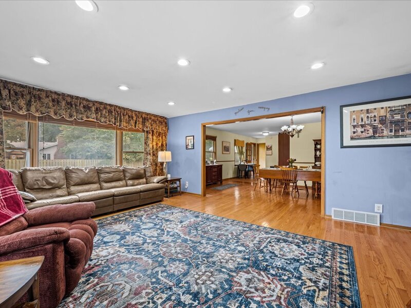 2260 Copley Street Aurora IL 60506