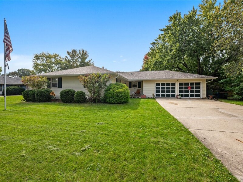 2260 Copley Street Aurora IL 60506