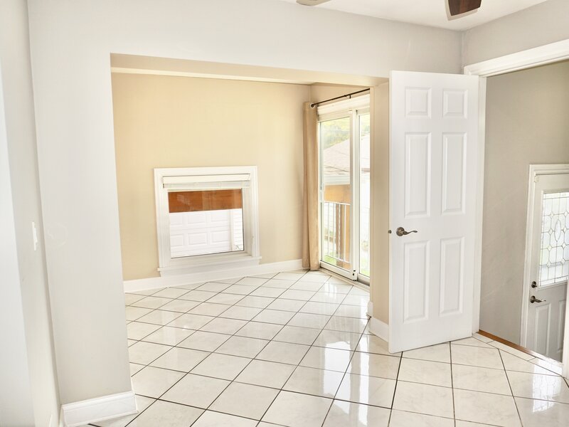 3318 N Page Avenue Chicago IL 60634