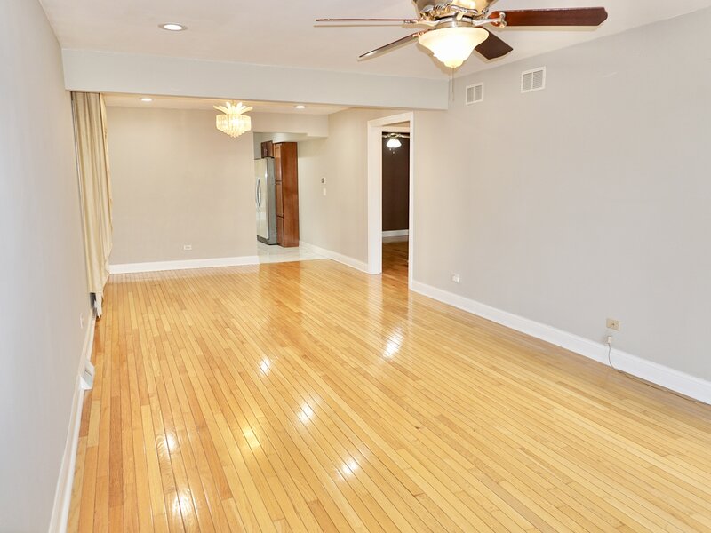 3318 N Page Avenue Chicago IL 60634