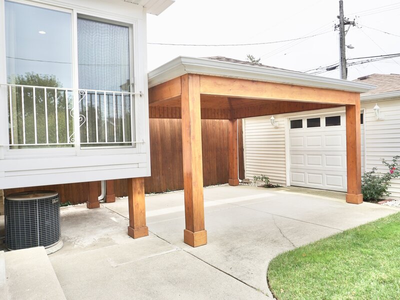 3318 N Page Avenue Chicago IL 60634