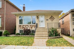 Photo of 3318 N Page Avenue Chicago IL 60634