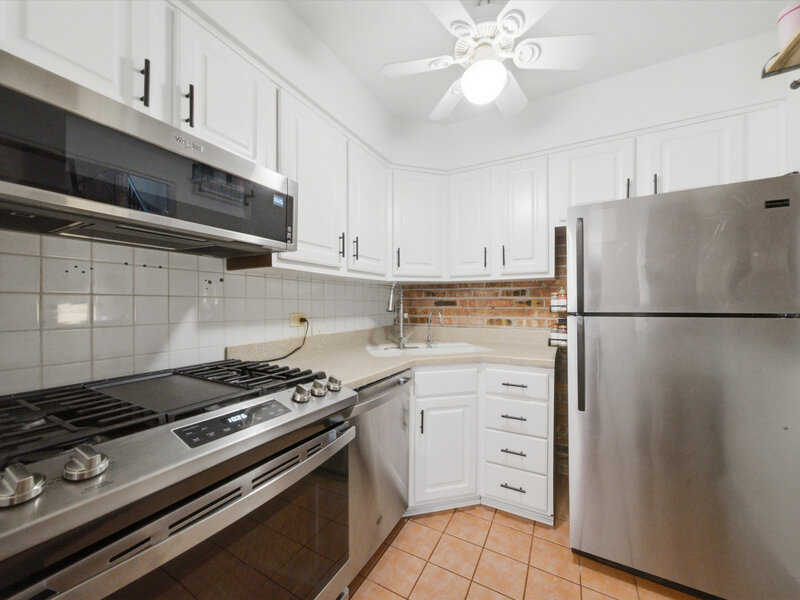 1853 N Cleveland Avenue Chicago IL 60614
