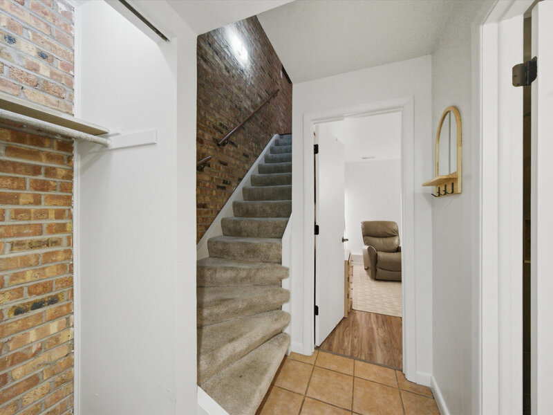 1853 N Cleveland Avenue Chicago IL 60614