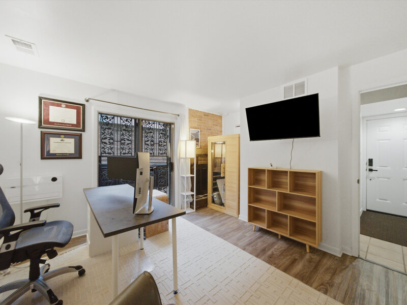 1853 N Cleveland Avenue Chicago IL 60614