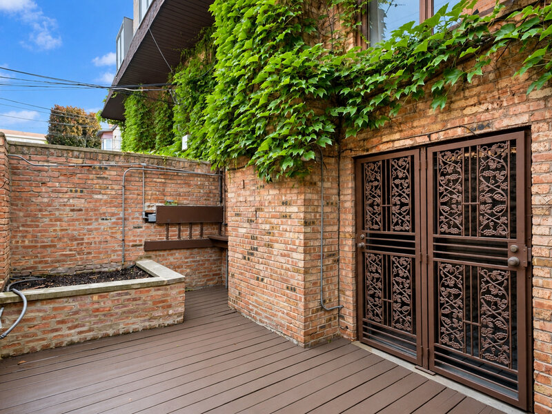 1853 N Cleveland Avenue Chicago IL 60614