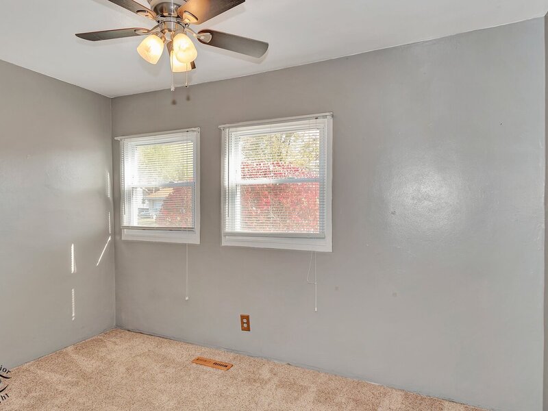1071 E Broadway Street Bradley IL 60915