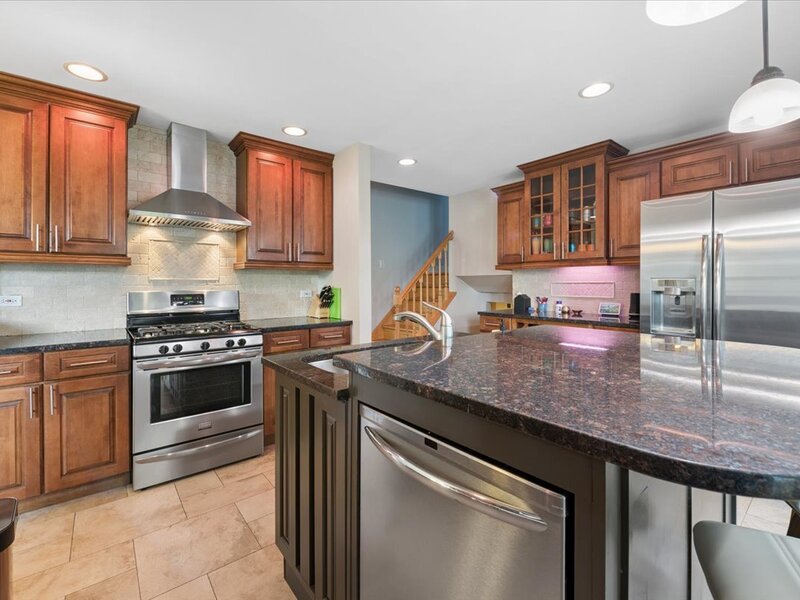 725 Buffalo Circle Carol Stream IL 60188