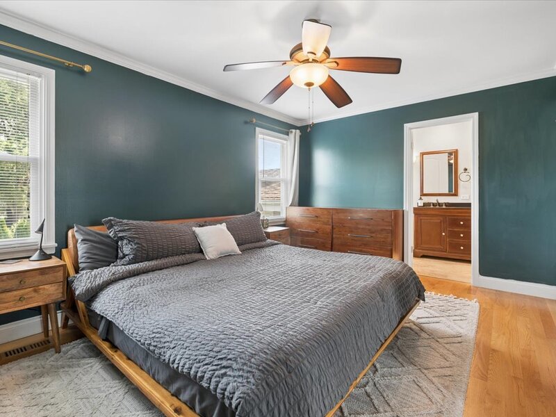 725 Buffalo Circle Carol Stream IL 60188