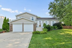 Photo of 725 Buffalo Circle Carol Stream IL 60188