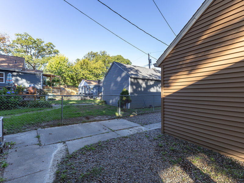 2240 26th Street Rock Island IL 60201