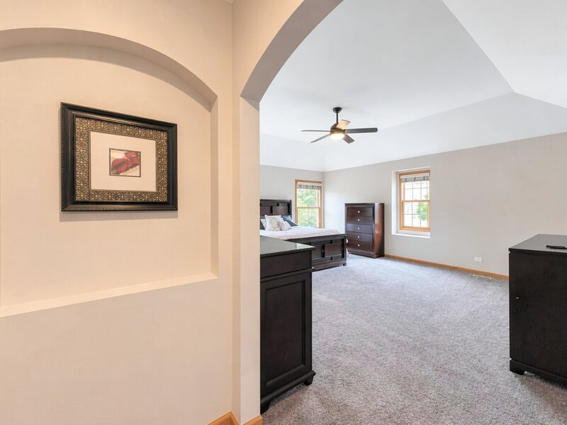 376 Amy Court Glen Ellyn IL 60137
