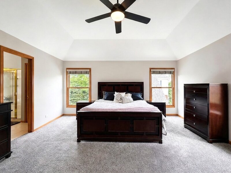 376 Amy Court Glen Ellyn IL 60137