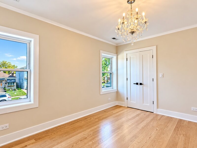 5322 N Oak Park Avenue Chicago IL 60656
