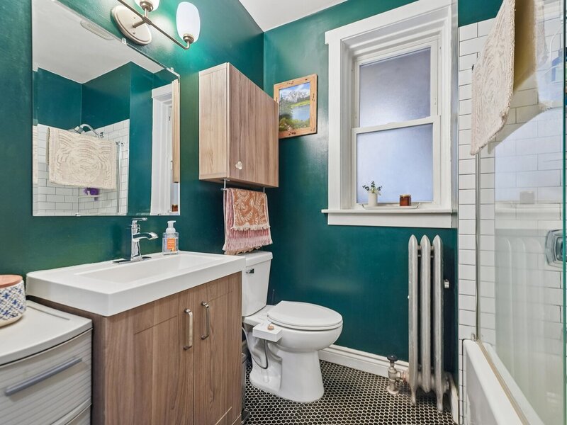 4956 N Winchester Avenue Chicago IL 60640