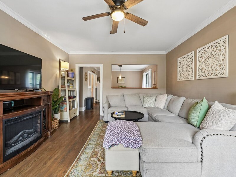 4956 N Winchester Avenue Chicago IL 60640