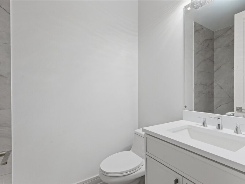 6414 N Francisco Avenue Chicago IL 60645