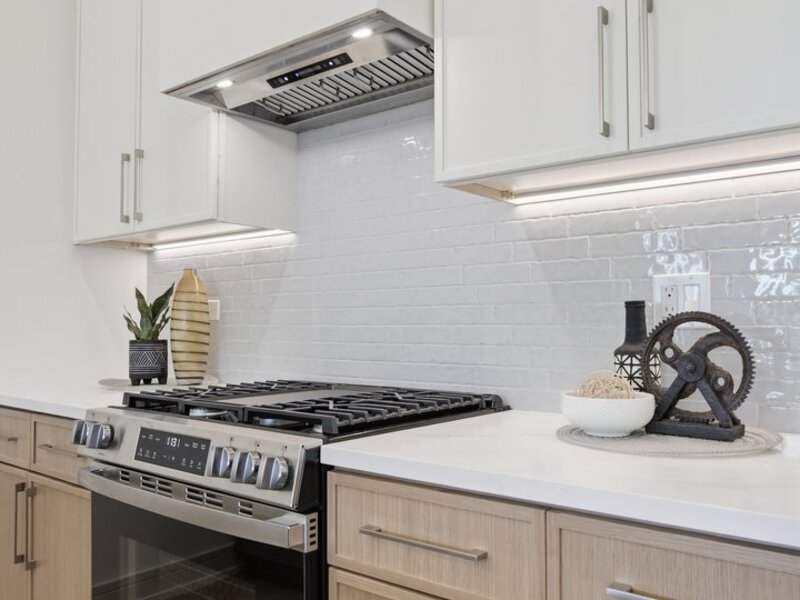 6414 N Francisco Avenue Chicago IL 60645