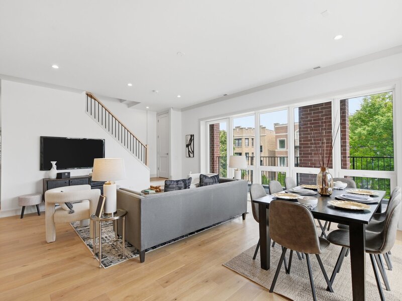 6414 N Francisco Avenue Chicago IL 60645