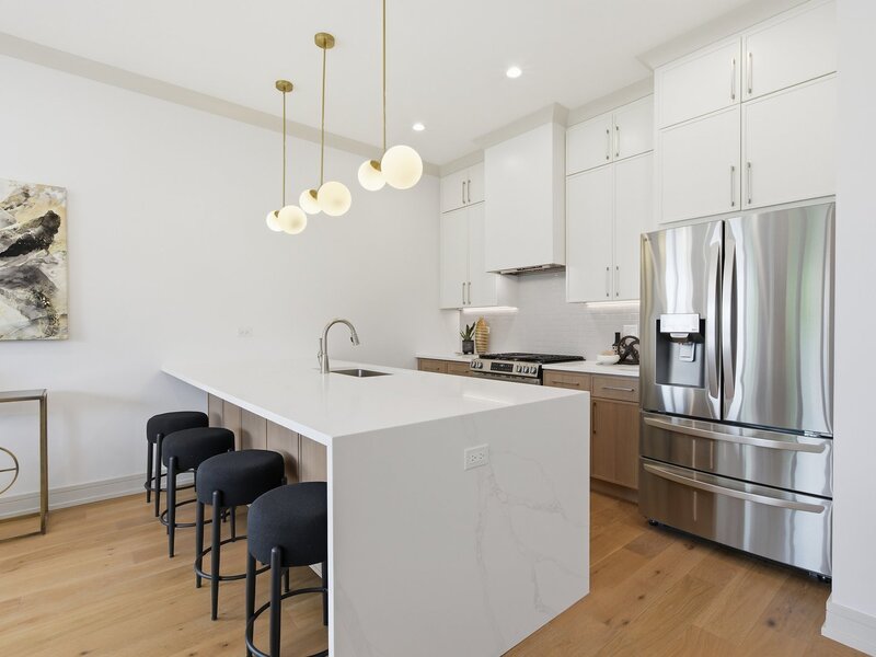 6414 N Francisco Avenue Chicago IL 60645