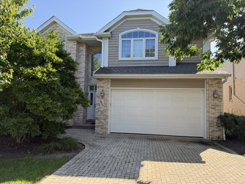 6407 Emerald Court Willowbrook IL 60527
