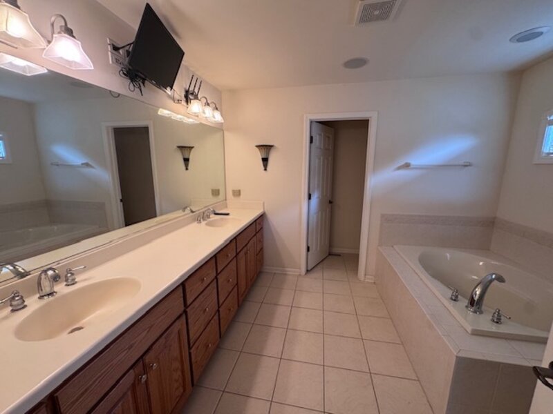 6407 Emerald Court Willowbrook IL 60527
