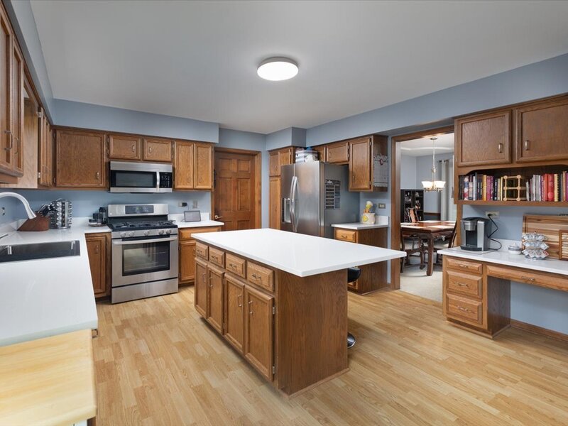 533 Strong Street Bolingbrook IL 60440
