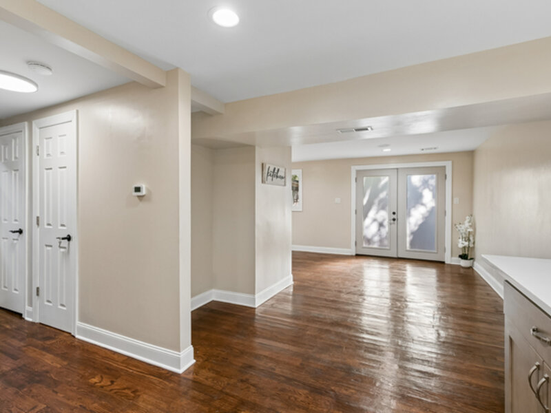 6853 S Langley Avenue Chicago IL 60637