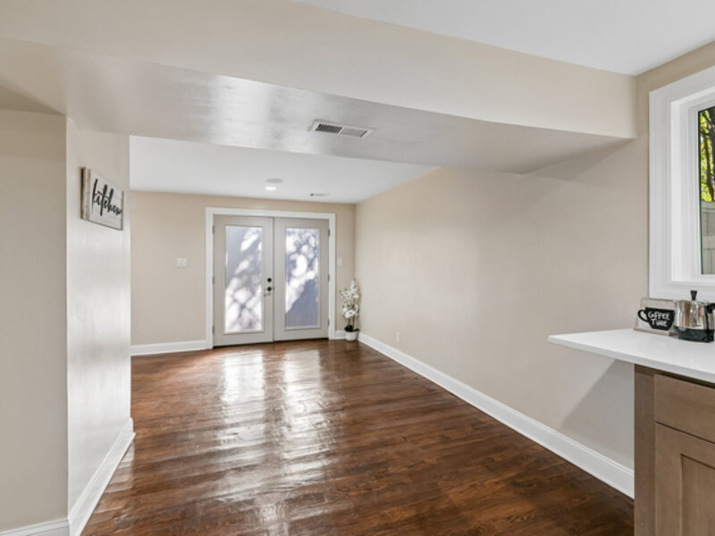 6853 S Langley Avenue Chicago IL 60637
