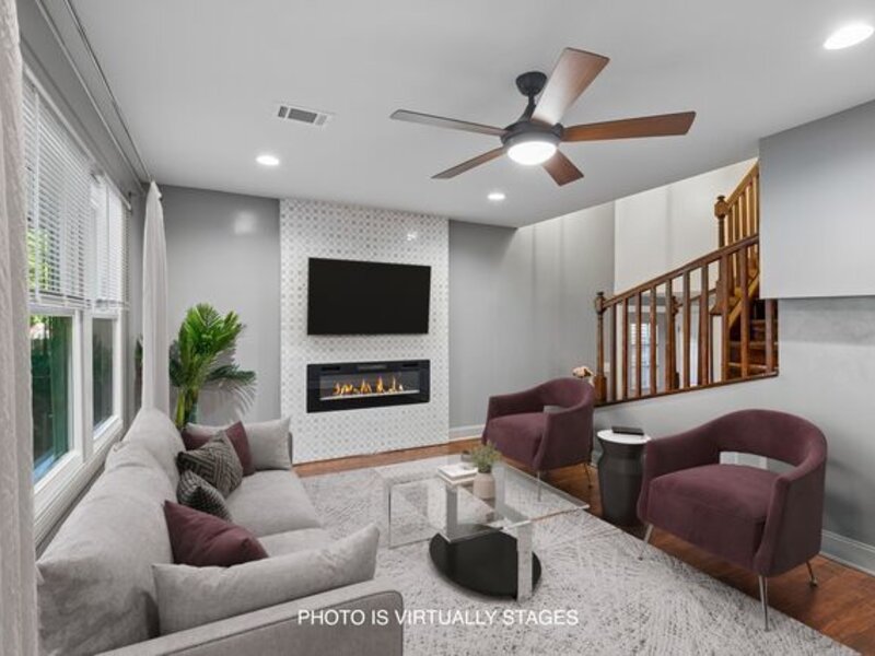 6853 S Langley Avenue Chicago IL 60637