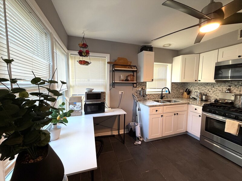 2321 S 24th Avenue Broadview IL 60155