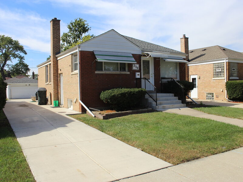 230 Bellwood Avenue Bellwood IL 60104