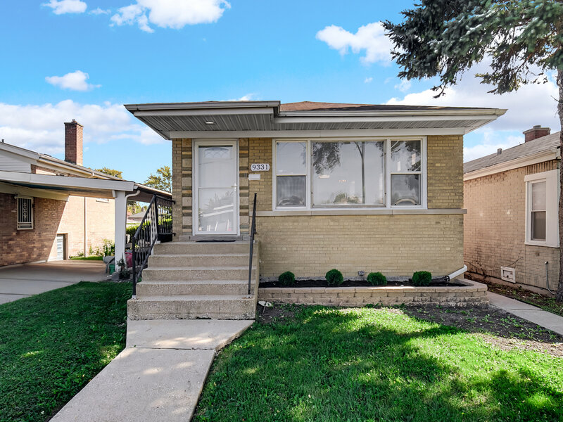 9331 S Parnell Avenue Chicago IL 60620