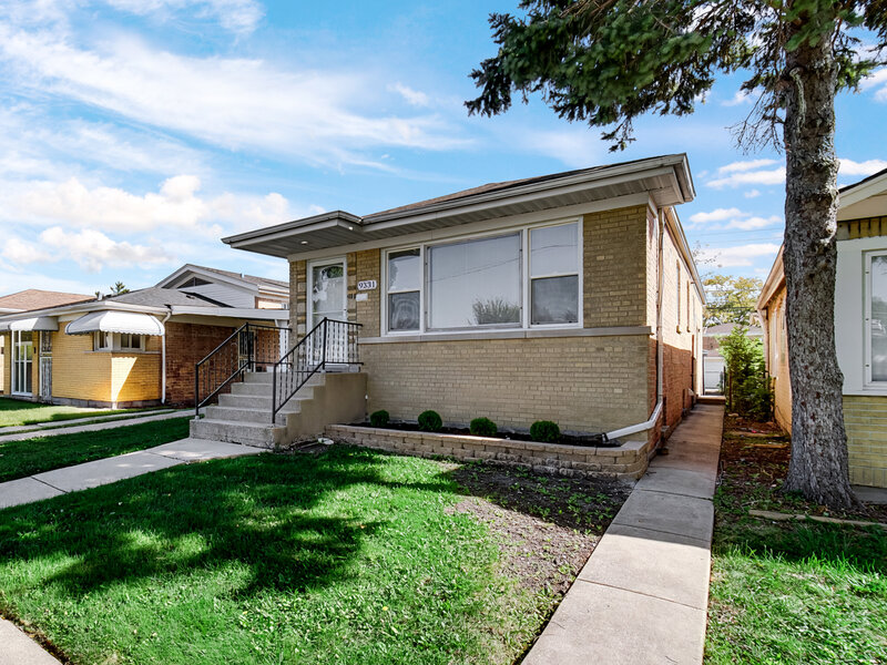 9331 S Parnell Avenue Chicago IL 60620